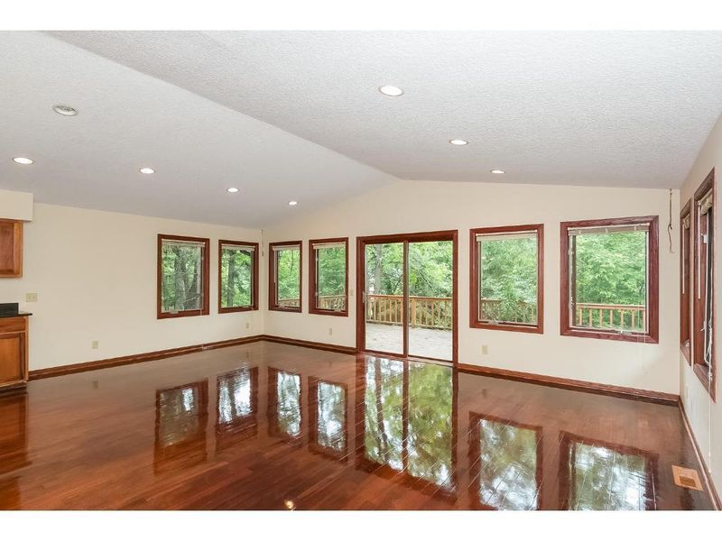 341 Mccann Ave, Anoka, MN 55303