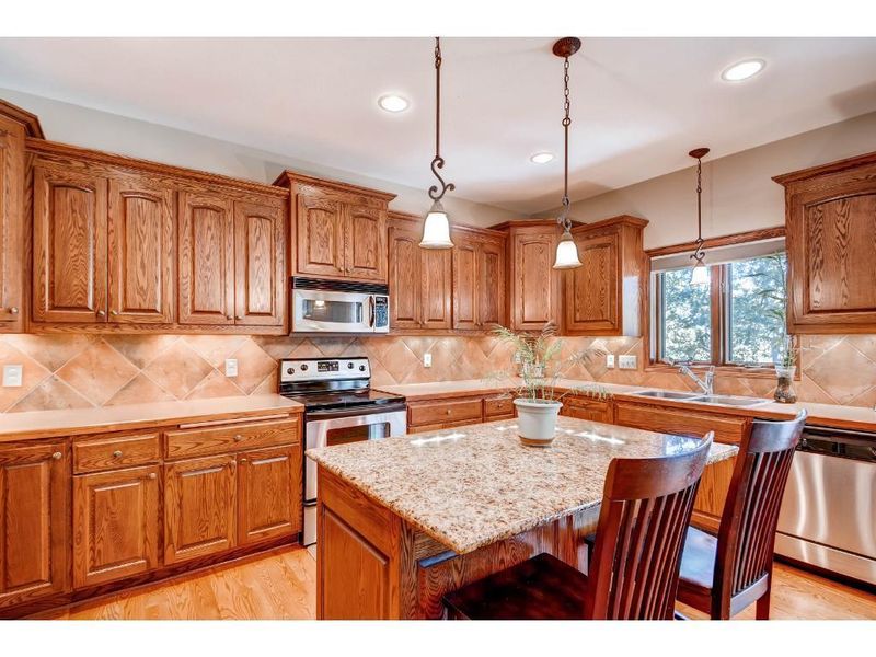 15103 Thrush St NW, Andover, MN 55304