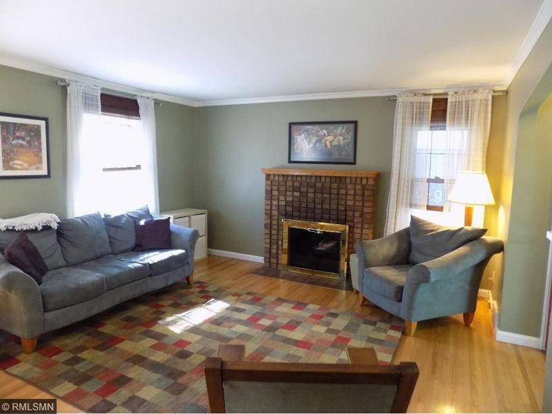 1310 Matilda St, Saint Paul, MN 55117