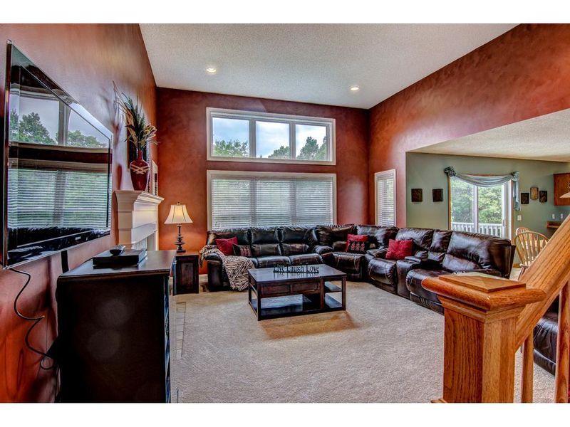 767 Heron Ave N, Oakdale, MN 55128