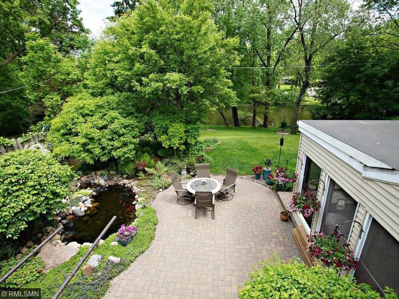 13409 1st Ave S, Burnsville, MN 55337