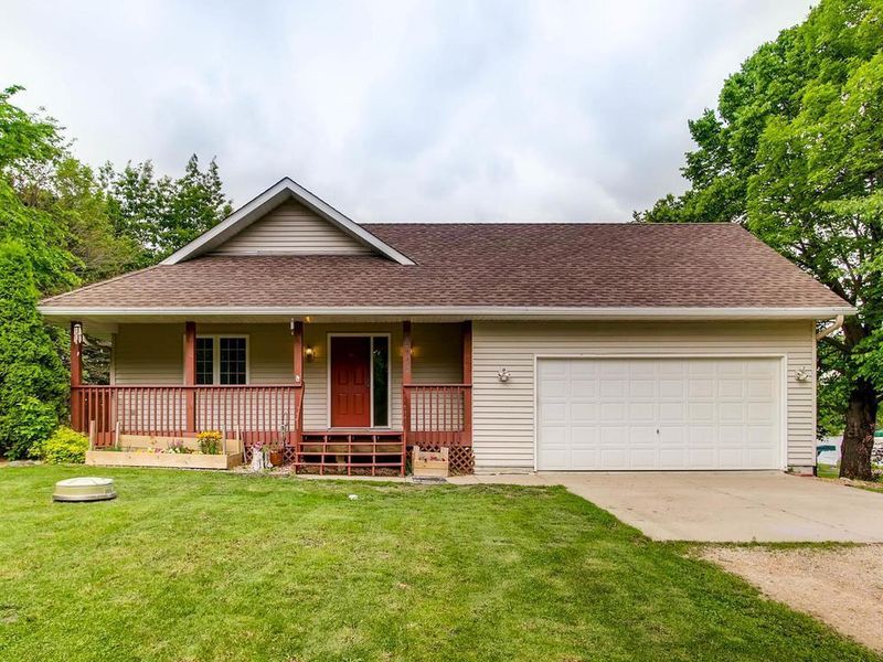 25220 Cedar Ln, New Prague, MN 56071