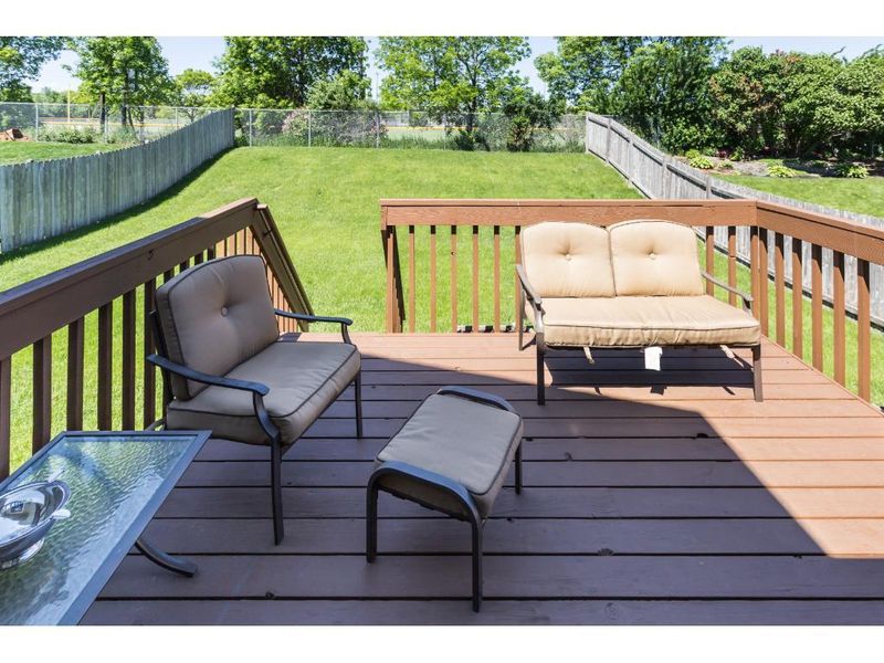 15895 Hyland Pointe Ct, Apple Valley, MN 55124