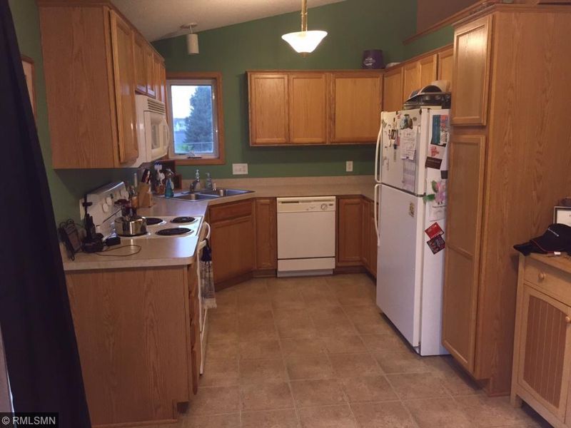 340 Gloria Ave, Green Isle, MN 55338