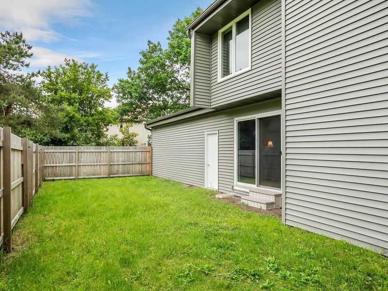 1758 Bluebill Cir, Eagan, MN 55122