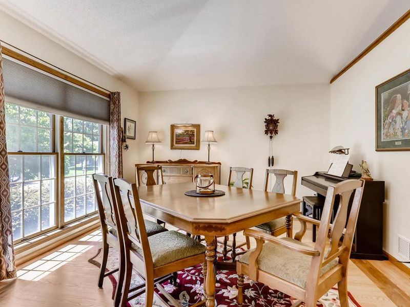 725 Fox Rd, Lino Lakes, MN 55014