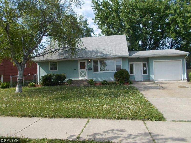 1873 Case Ave E, Saint Paul, MN 55119