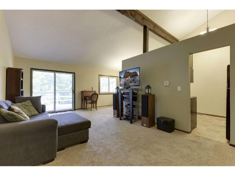 9544 Trail East Rd, Bloomington, MN 55420