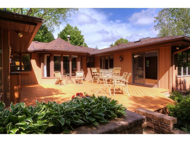 8233 Morgan Ave S, Bloomington, MN 55431