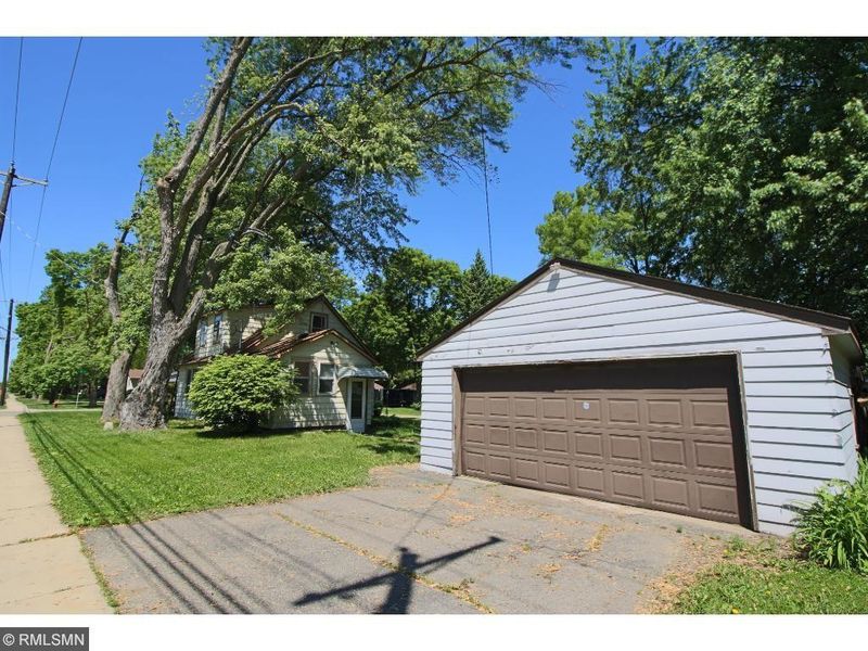 1021 2nd St, Farmington, MN 55024