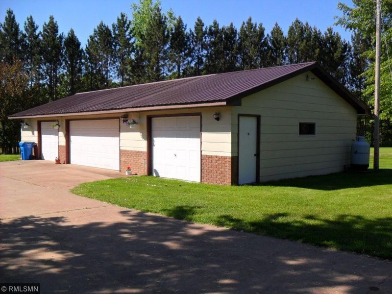 10974 530th St, Rush City, MN 55069