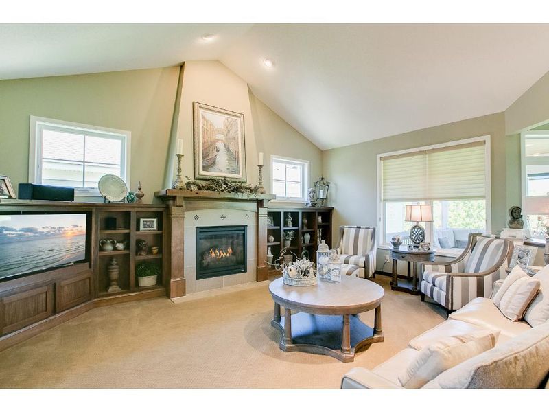 4670 Flora Way N, Hugo, MN 55038