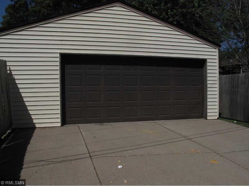 2001 Morgan Ave, Saint Paul, MN 55116
