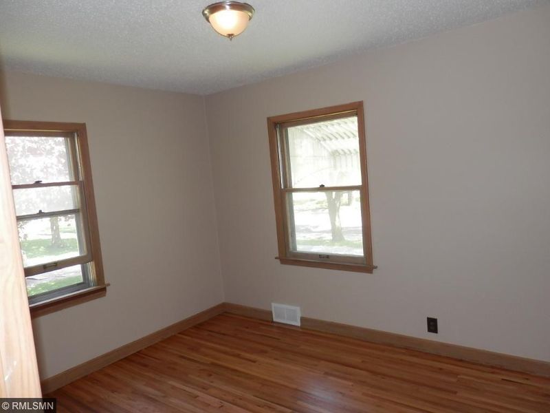 850 7th Ave S, South Saint Paul, MN 55075