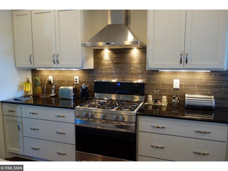 1016 36th St W, Hastings, MN 55033