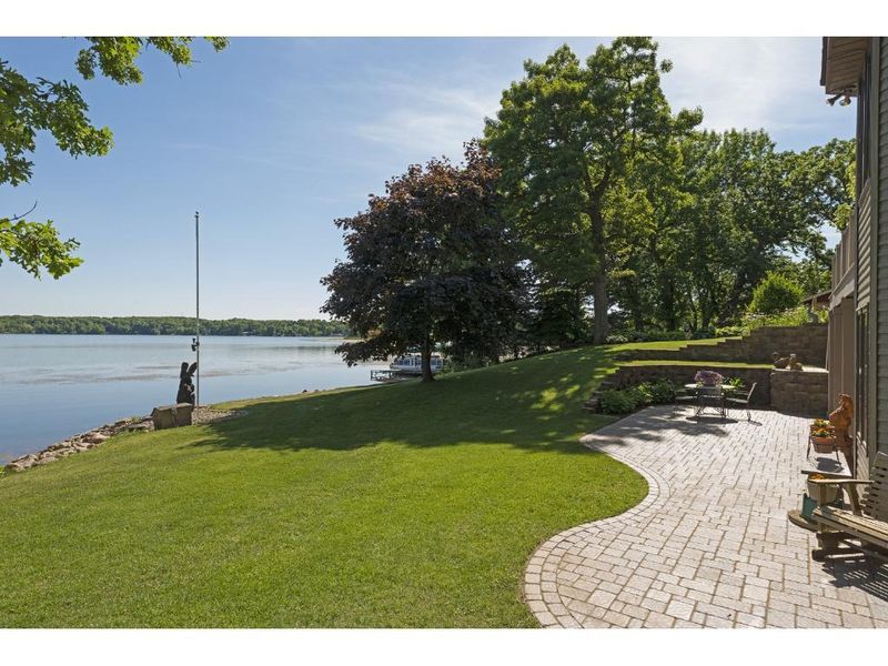 1099 94th St NW, Monticello, MN 55362