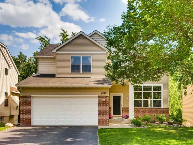 1762 Elm St, White Bear Lake, MN 55110