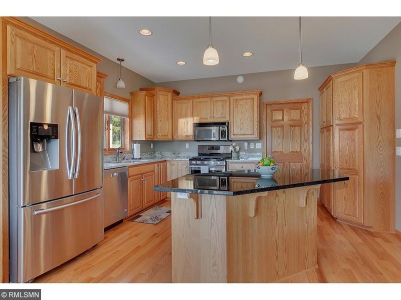 618 Montrose Rd, Saint Cloud, MN 56301