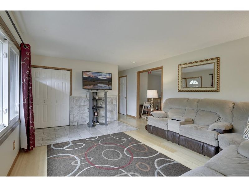 1908 Brookdale Dr, Brooklyn Park, MN 55444