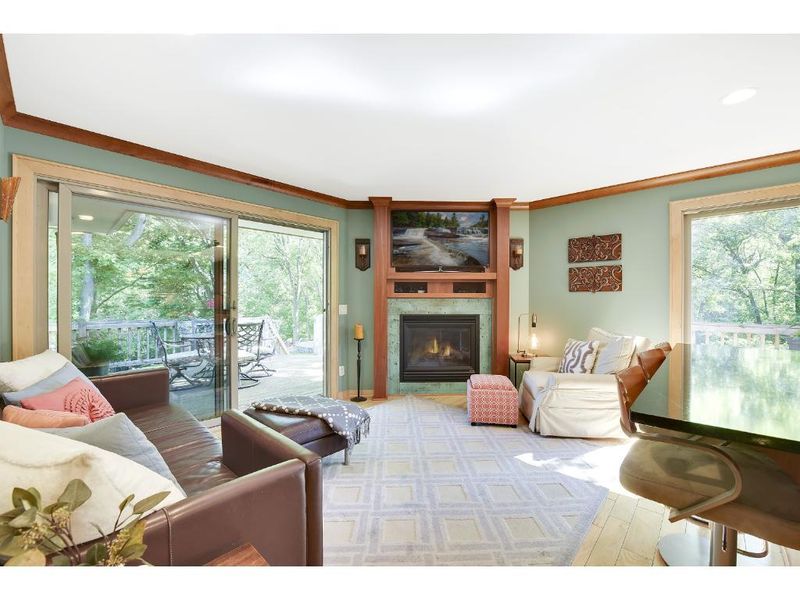 15613 Dawn Dr, Minnetonka, MN 55345