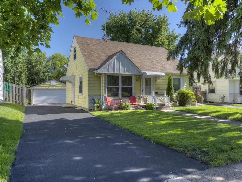 185 Moreland Ave E, West Saint Paul, MN 55118