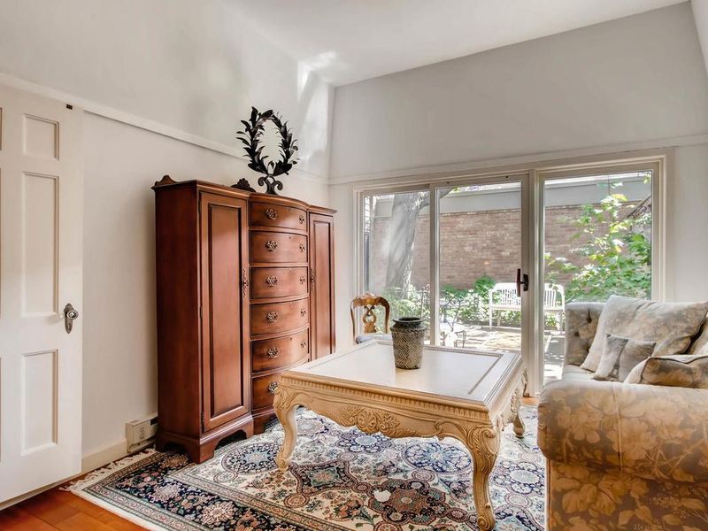 6415 Colony Way #1B, Edina, MN 55435