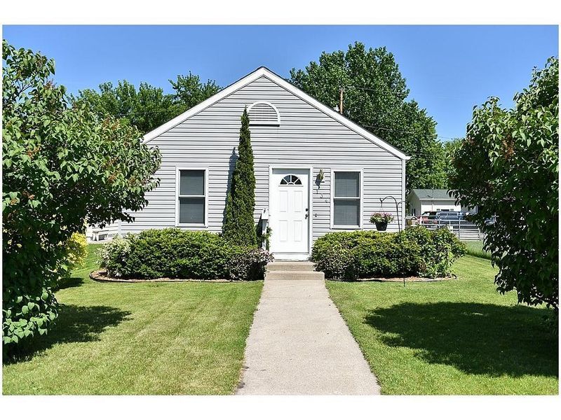 134 5th Ave N, Waite Park, MN 56387