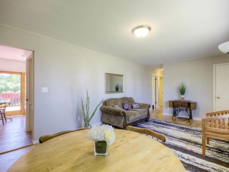 936 E Main St, Anoka, MN 55303