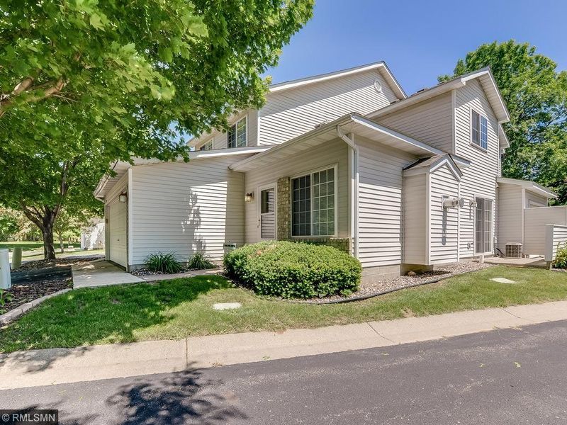 2329 Williams Dr, Burnsville, MN 55337