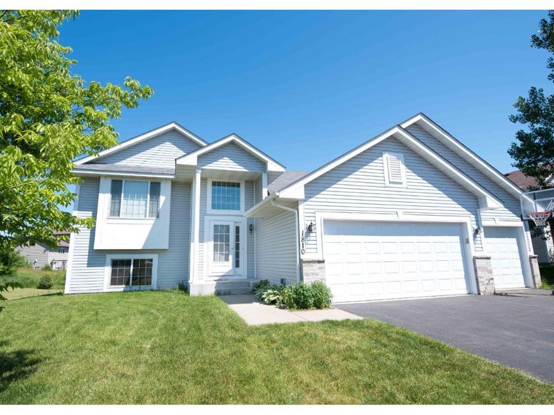 1810 Independence St S, Cambridge, MN 55008