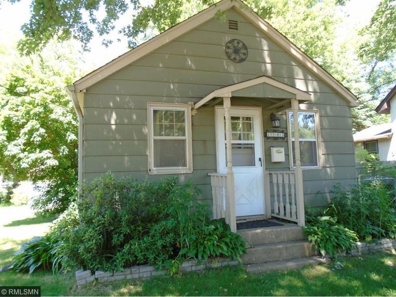 1983 Webber St, White Bear Lake, MN 55110