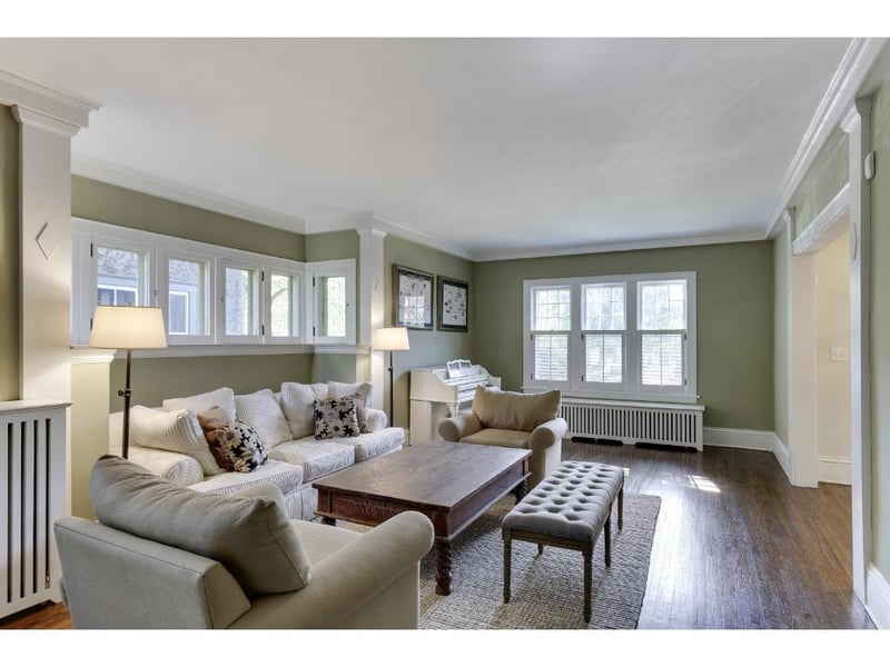 2425 Irving Ave S, Minneapolis, MN 55405