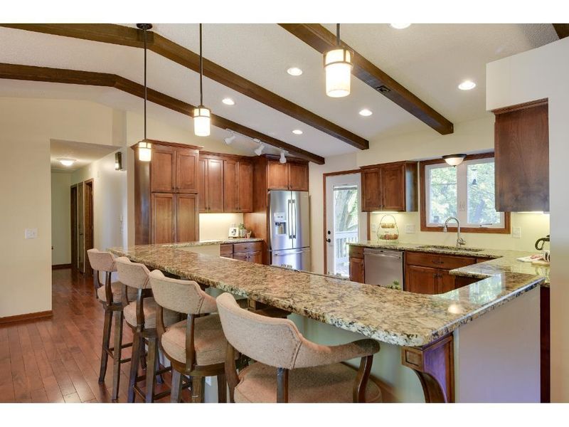 13041 Herald Cir, Apple Valley, MN 55124