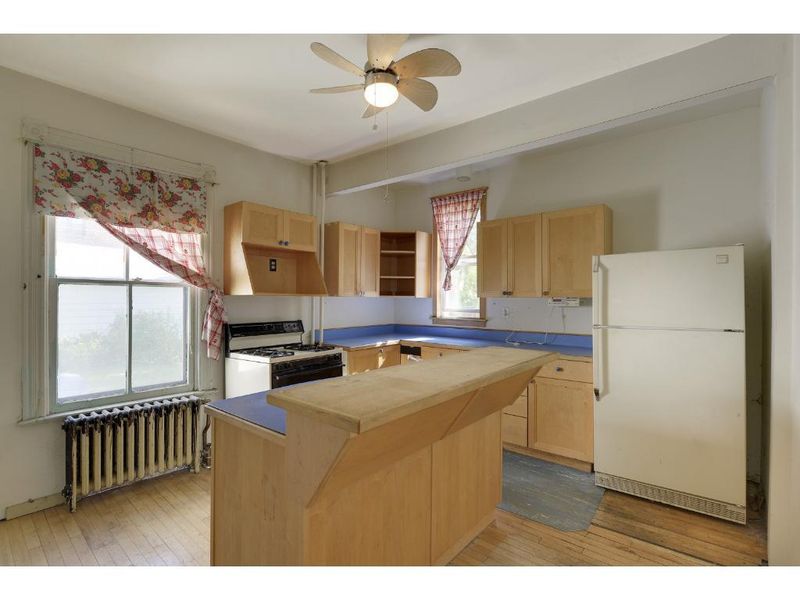 1291 Lincoln Ave, Saint Paul, MN 55105