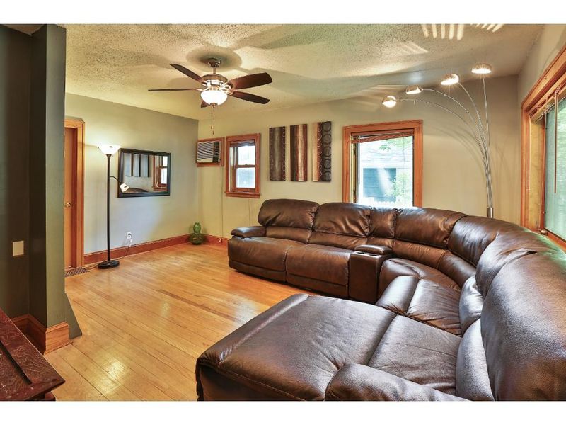 4614 Colfax Ave N, Minneapolis, MN 55412