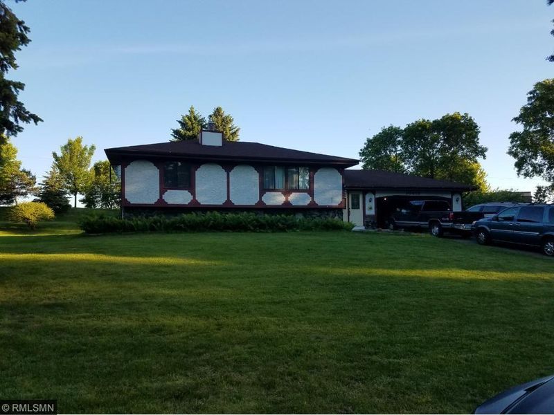 10415 32nd Ave N, Plymouth, MN 55441