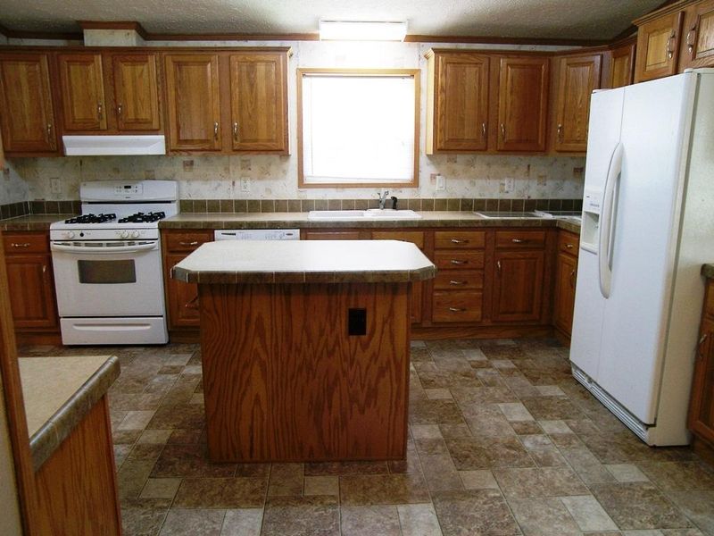 2296 8th St, Cumberland, WI 54829