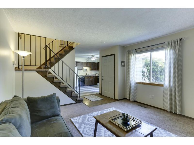 899 Monterey Dr, Shoreview, MN 55126