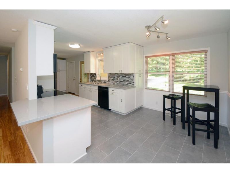302 Little John Dr, Circle Pines, MN 55014