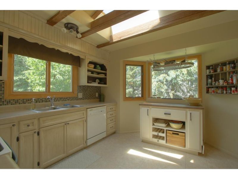 4501 W 131 1/2 St, Savage, MN 55378