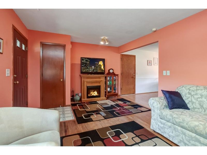 1817 Whitewater Trl, Brooklyn Park, MN 55444