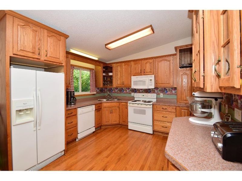 2710 94th Way, Brooklyn Park, MN 55444