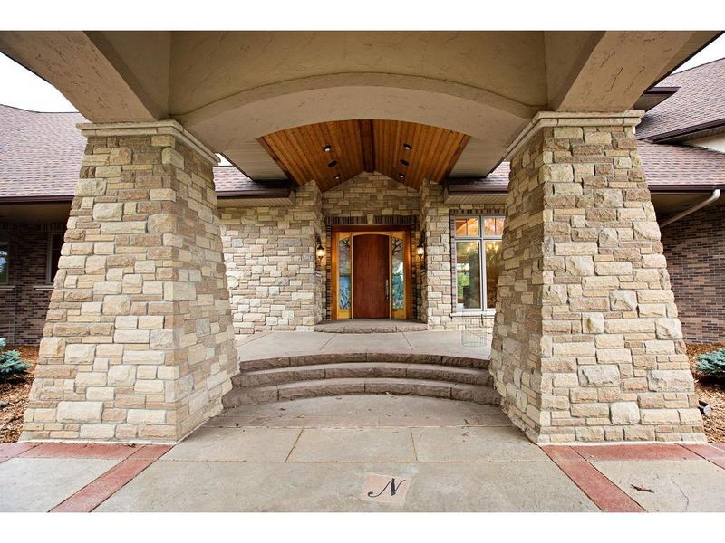 23130 Itasca Avenue Cir N, Forest Lake, MN 55025