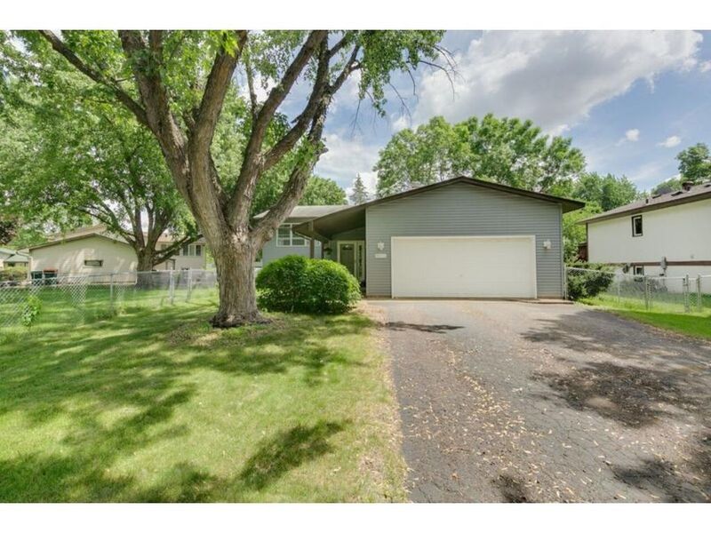 9013 Washington St NE, Blaine, MN 55434