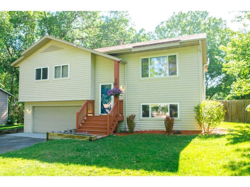 6642 Black Duck Dr, Blaine, MN 55014