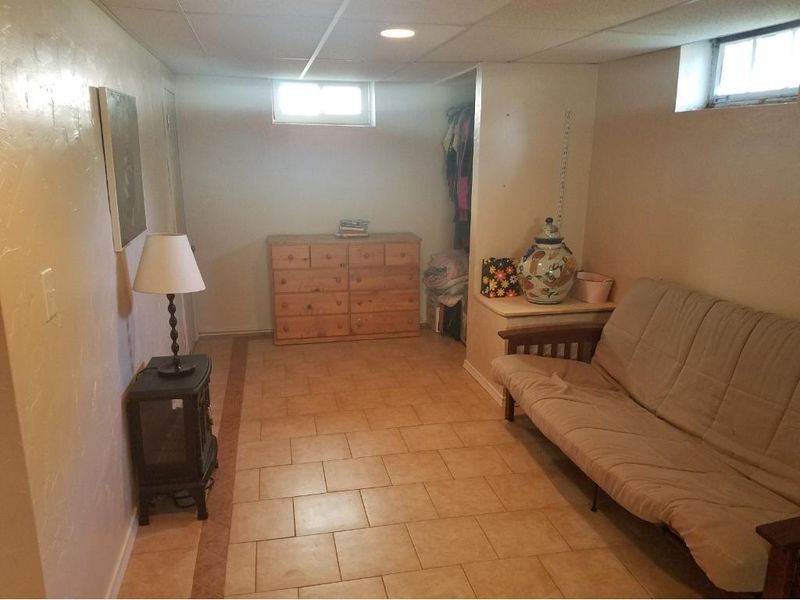 1929 Montana Ave E, Saint Paul, MN 55119