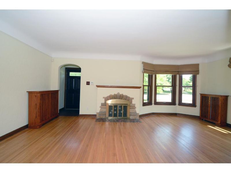 4616 Park Ave, Minneapolis, MN 55407