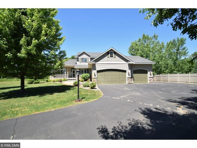21190 Fresno St NW, Elk River, MN 55330