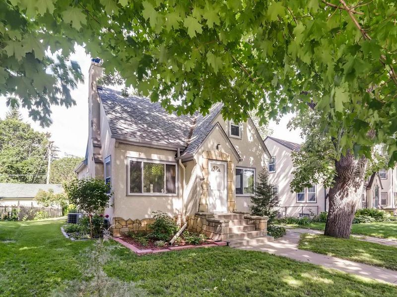 4932 Park Ave, Minneapolis, MN 55417