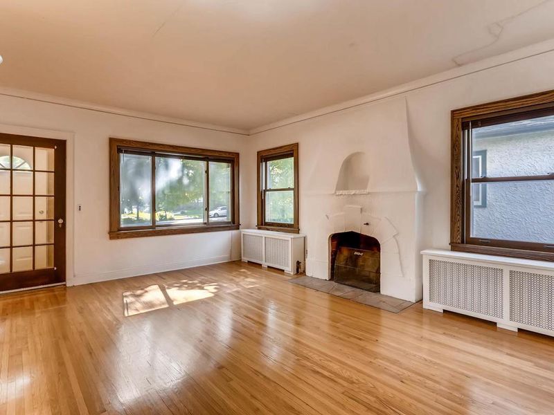 4932 Park Ave, Minneapolis, MN 55417